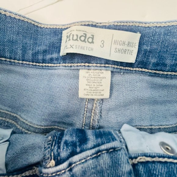 mudd shorts size 3stretchy - Picture 2 of 12